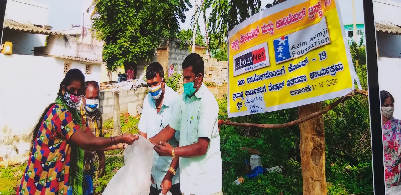 https://1ngo.sgp1.digitaloceanspaces.com/media/vathsalya/Dry Ration Distribution (1).jpg